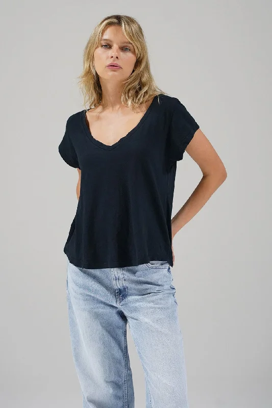 Women's Blouse with Rounded HemKaden Cotton V Neck - Black