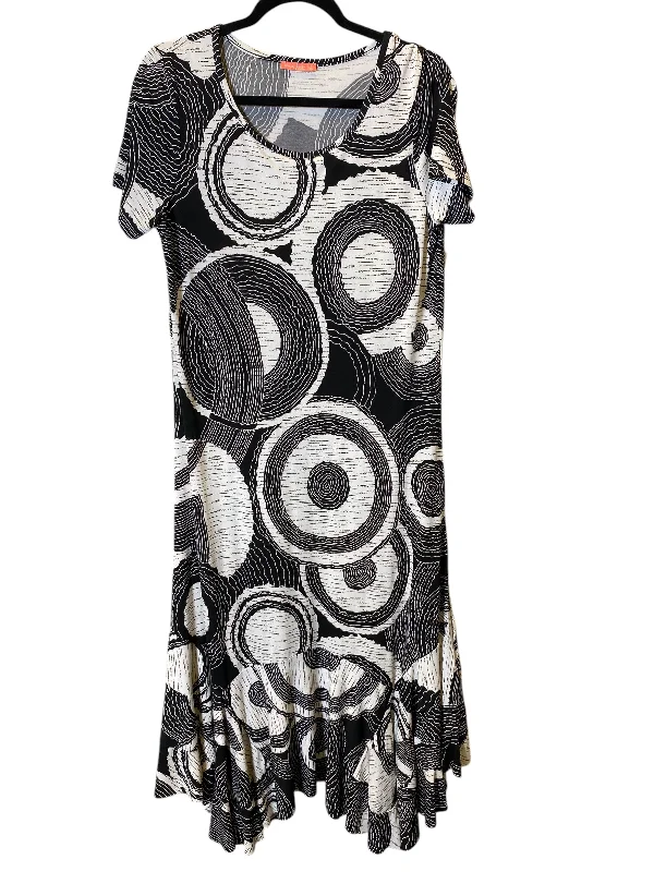 Women's Square-Neck DressesDress Casual Midi By Simply Aster In Black & White, Size: S