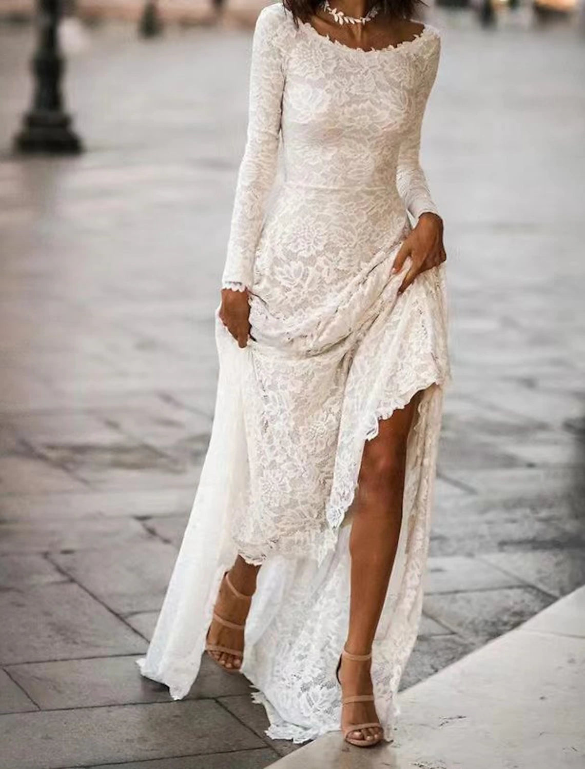 Women's Collarless DressesA-Line Evening Gown Open Back Dress Formal Wedding Party Dress Sweep / Brush Train Long Sleeve Jewel Neck Lace with Appliques