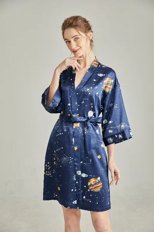 women's pajamas for those who love comfortWomen's short printed silk dressing gown