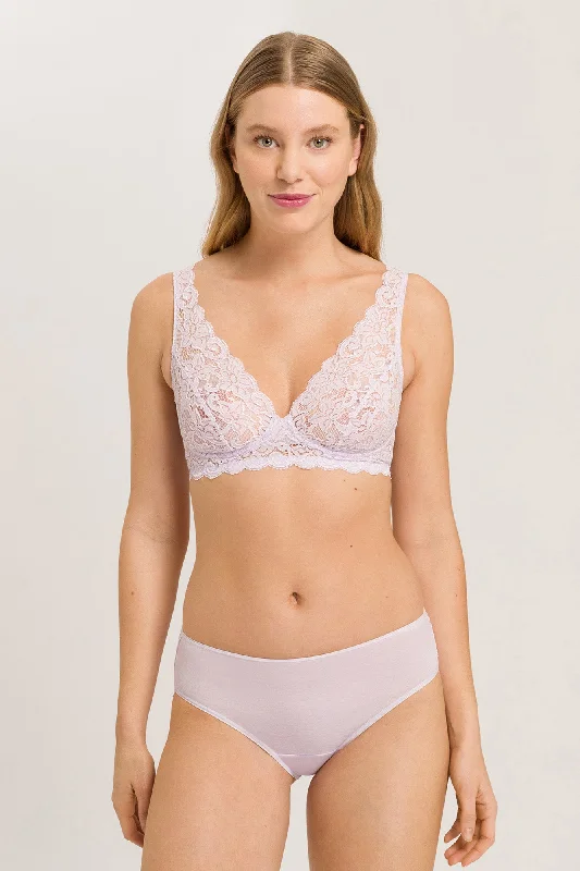 floral lace panties with a cheeky cutMoments - Soft Cup Bra