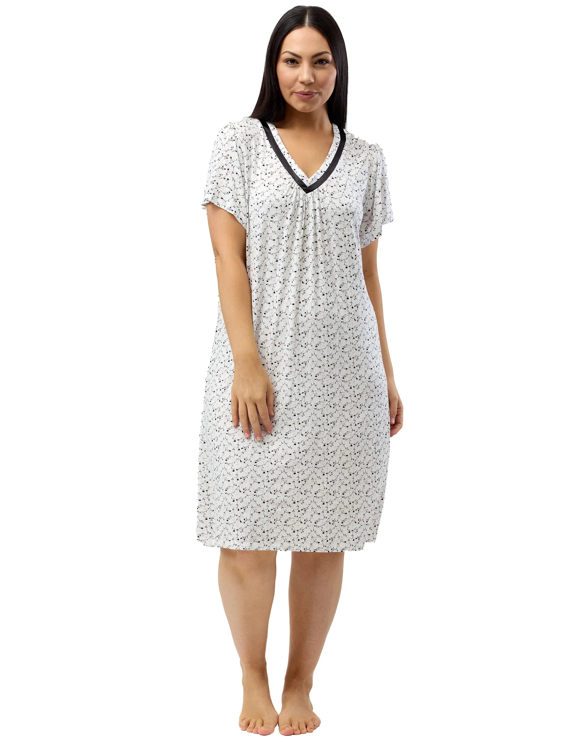 women's pajamas with a playful printYuu botanical Nightdress Y344bt