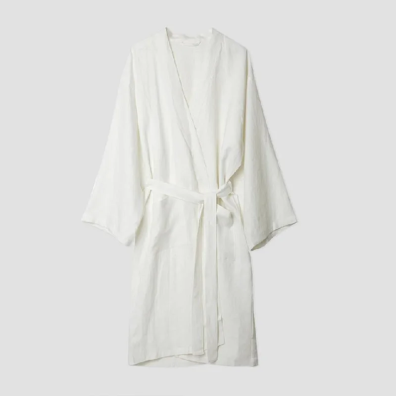 women's pajamas designed for those who believe in sweet dreams and cozy nights.White Linen Robe